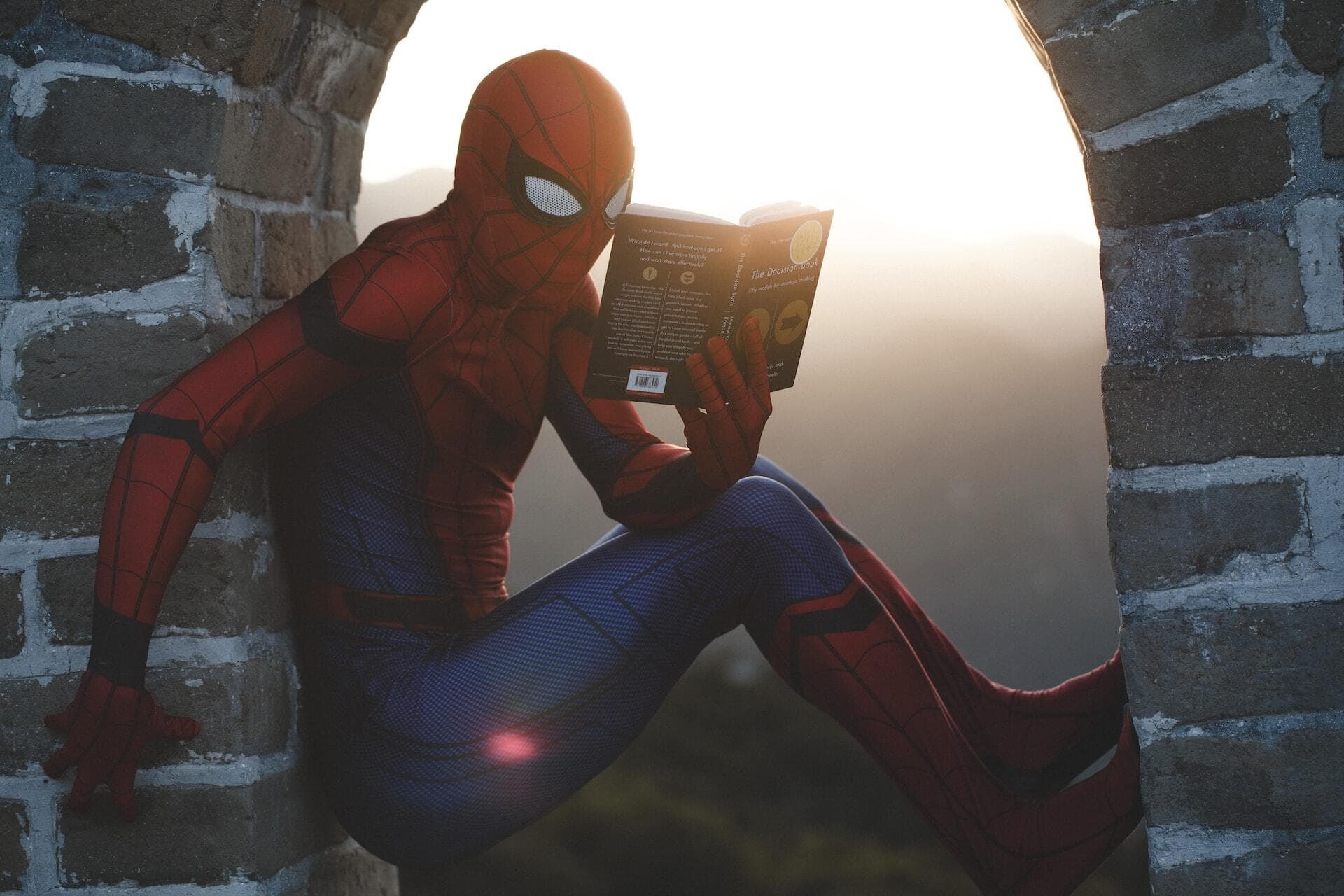 Spiderman reading